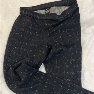 HUE Black Checkered Leggings